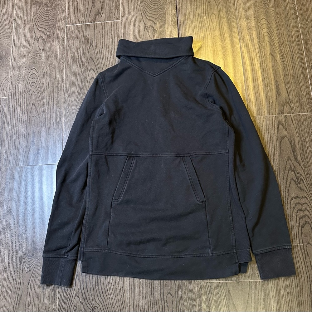 Lululemon Womens Size 6 Black Cowl Neck Long Sleeve Sweatshirt Funnel Collar
